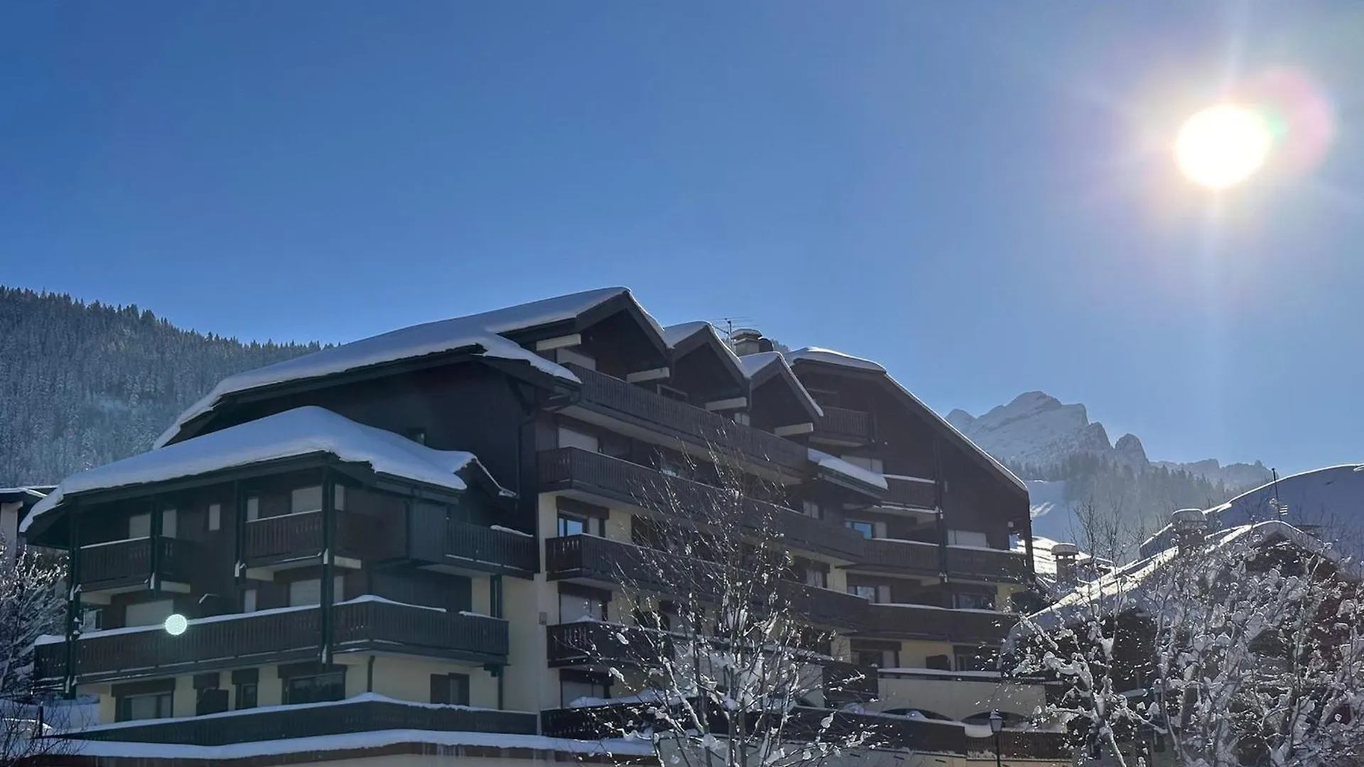Appartement Renove 4 Pers Avec Balcon, Au Coeur De La Station, A 750M Des Pistes Et Proche Commerces - Fr-1-572-20 Araches-la-Frasse Apartment